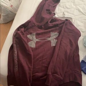 XS under armour hoodie
